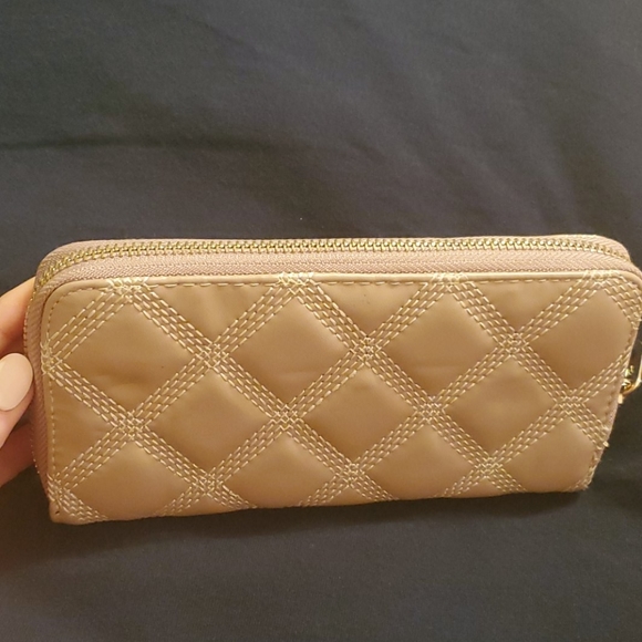 Wallet - Picture 2 of 3